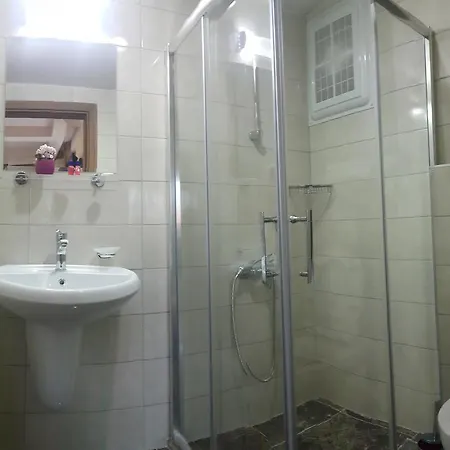 Apart-hotel Midi̇ Family Sui̇Tes 3*