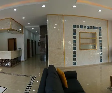Midi̇ Family Sui̇Tes Lejlighedshotel